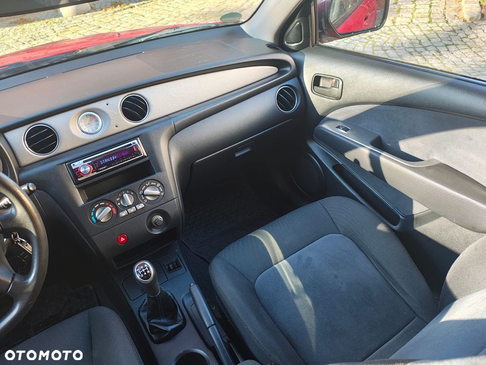 Mitsubishi Outlander 2.0 4WD Intense - 14