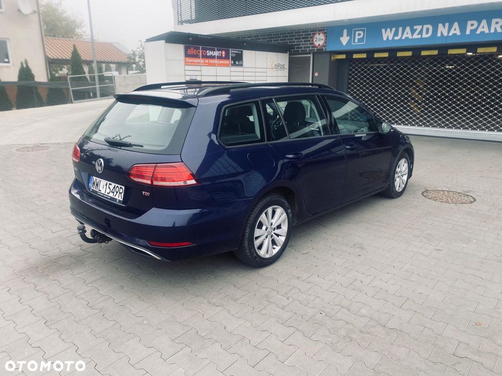 Volkswagen Golf - 5