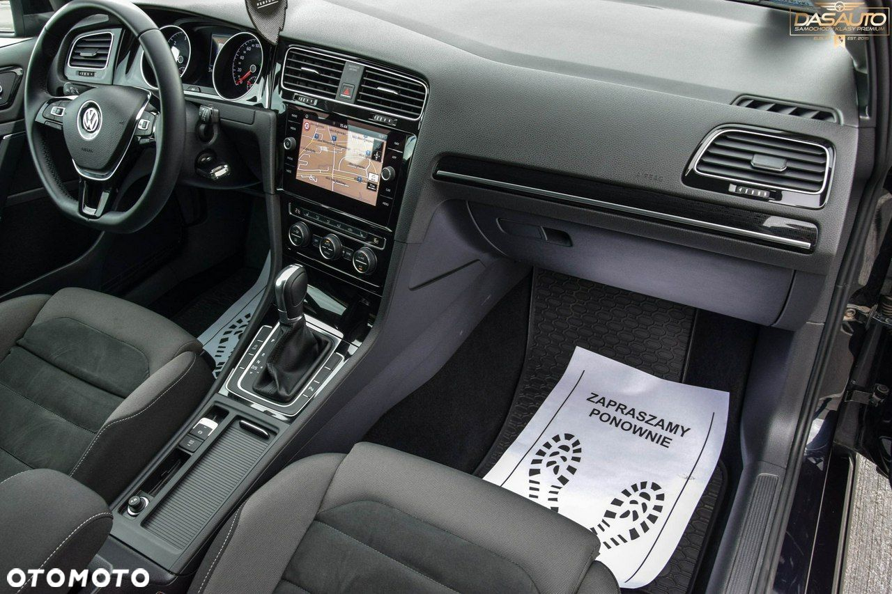 Volkswagen Golf - 31