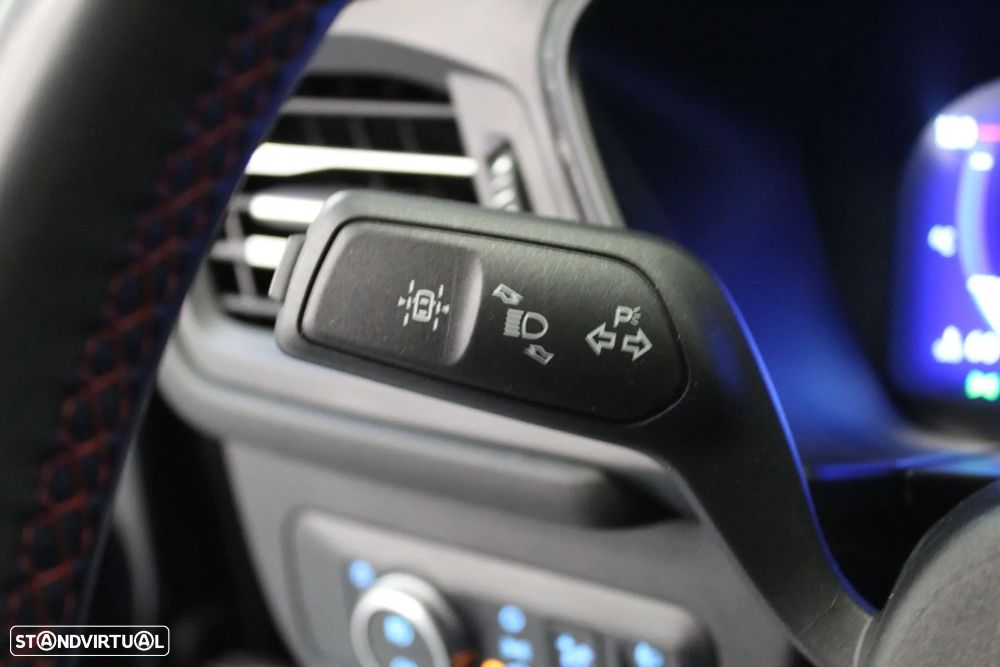 Ford Kuga 1.5 EcoBoost ST-LINE - 17