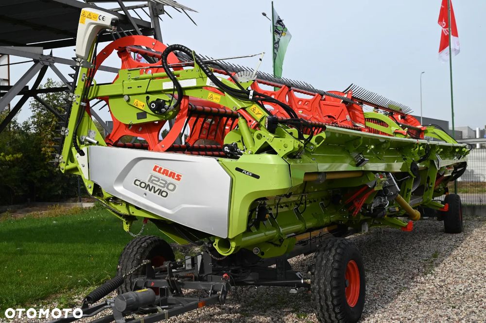 Claas LEXION 8800 TT 4X4 DEMO + CONVIO FLEX 1230 - 32