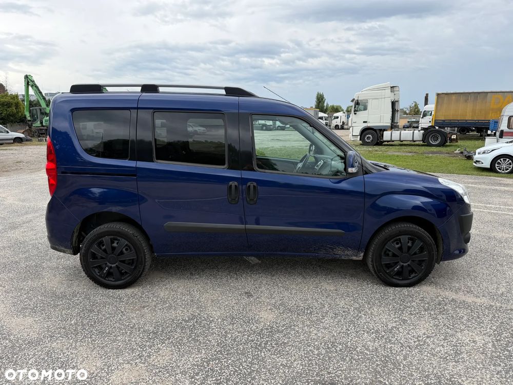Fiat Doblo 1.4 T-Jet 16V Lounge - 11