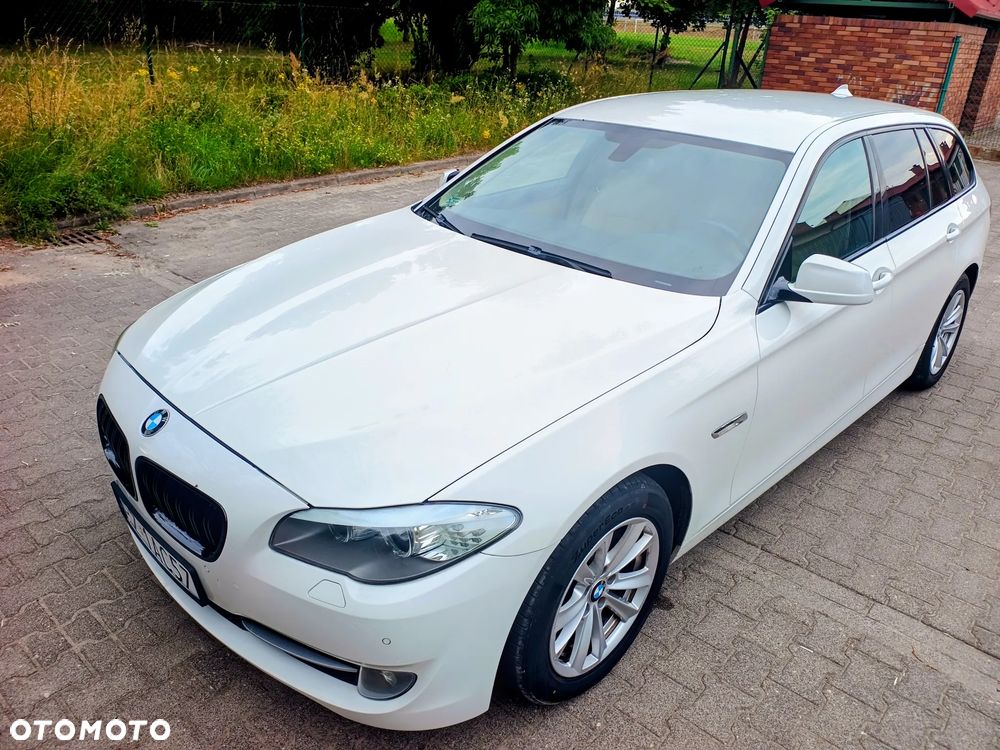 BMW Seria 5 520d xDrive Luxury Line - 1