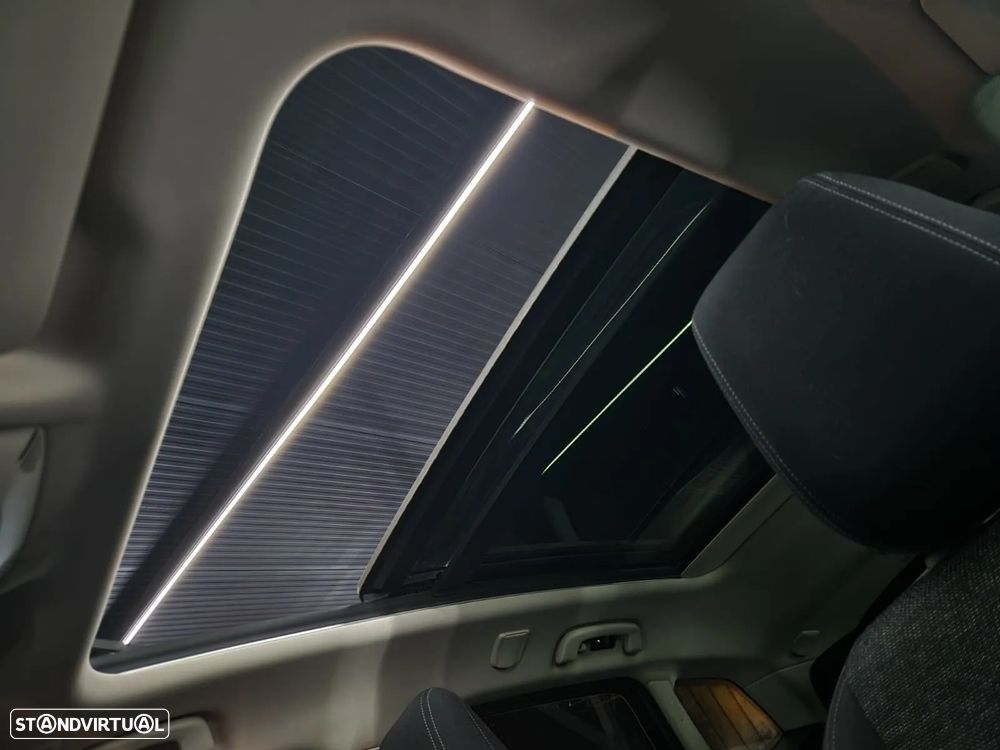 BMW 216 Active Tourer i Line Luxury Auto - 19