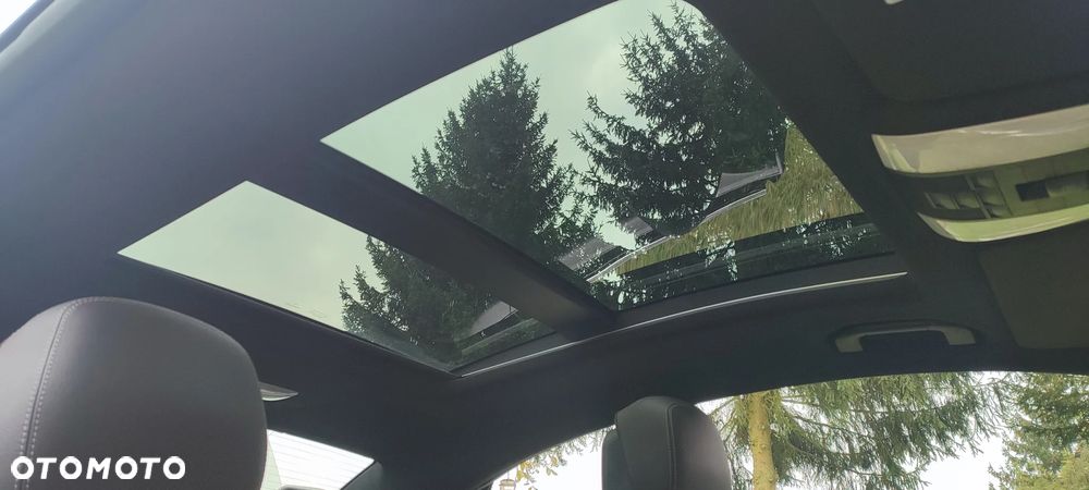 Mercedes-Benz Klasa E - 23