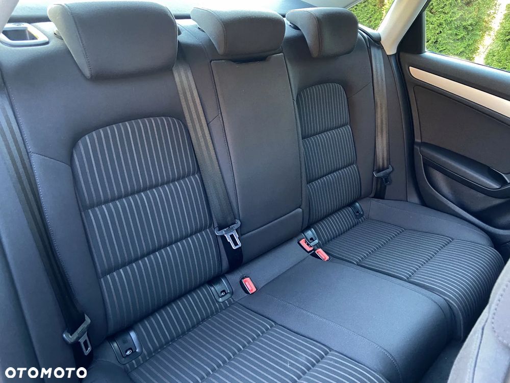 Audi A4 Limousine 1.8 TFSI Ambiente - 25