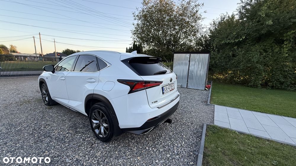 Lexus NX 300 AWD F SPORT - 4