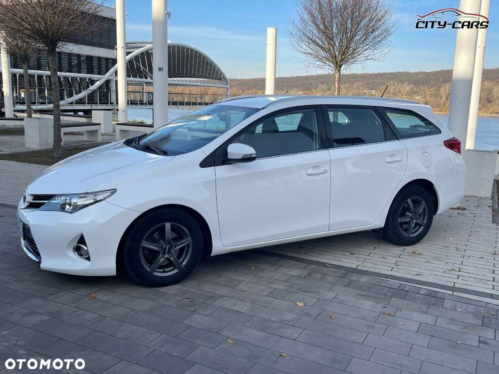 Toyota Auris - 8