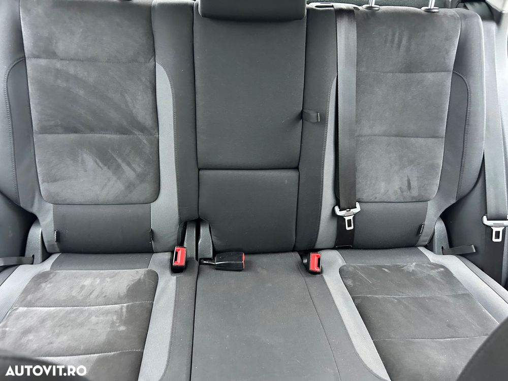 Volkswagen Golf Plus 1.6 TDI DPF DSG Highline - 16