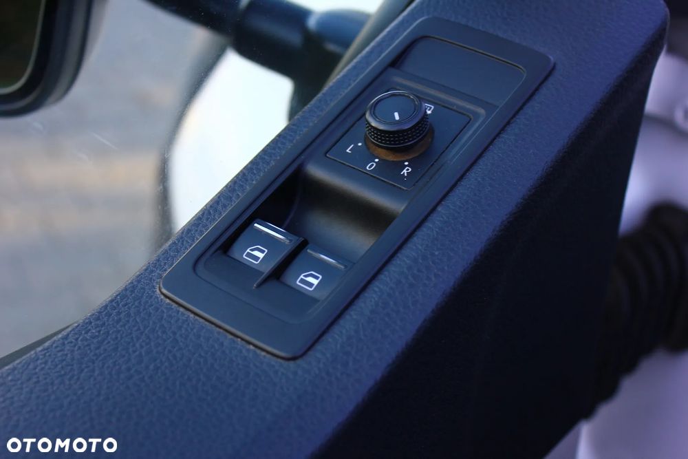 Volkswagen Transporter T6 2.0 TDI 102KM DOKA BRYGADÓWKA 6 OSÓB FV23% - 22