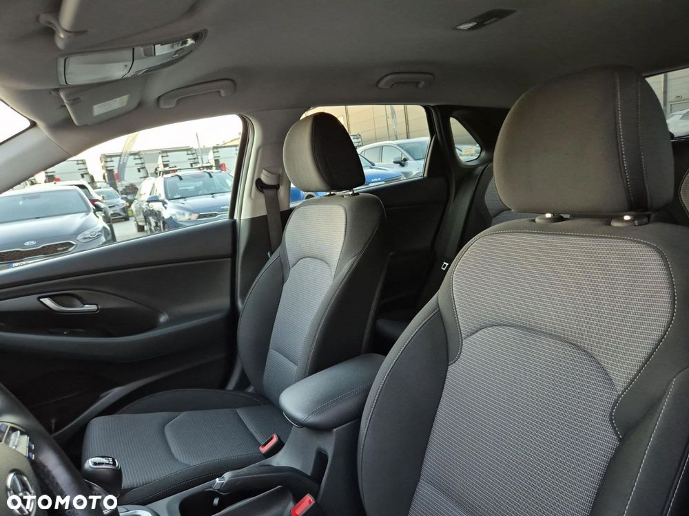 Hyundai i30 1.5 DPI Modern - 12