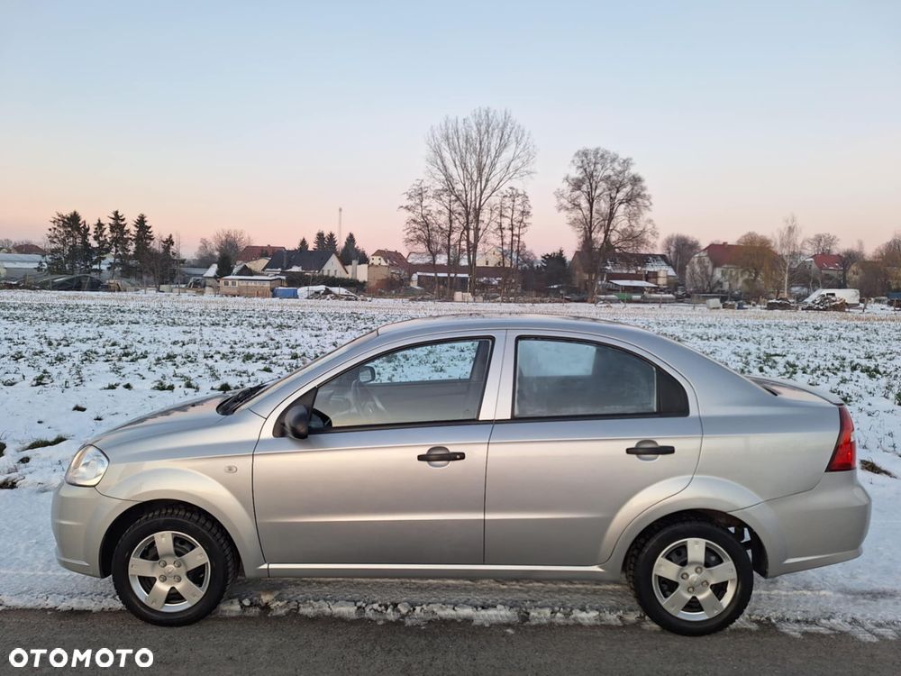 Chevrolet Aveo 1.4 16V LT (kla) - 9