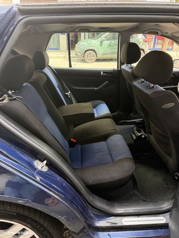 VW Golf 1.6i 25 Anos - 6