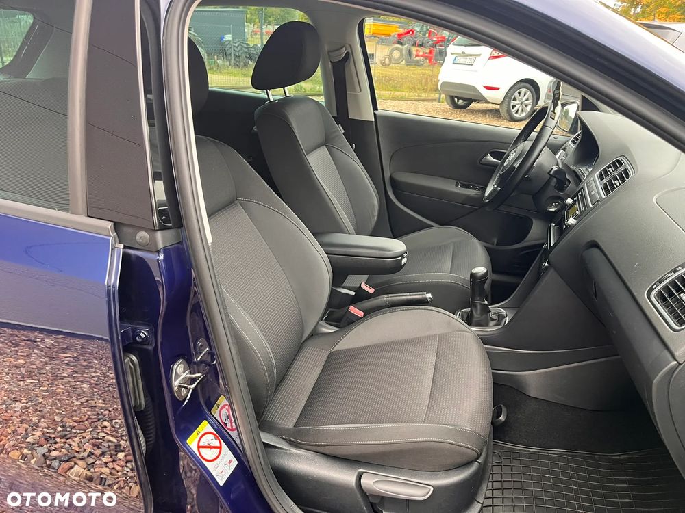 Volkswagen Polo 1.2 MATCH - 18
