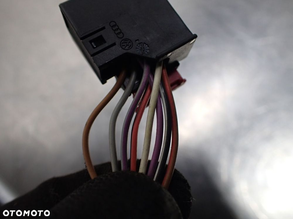 LUSTERKO LEWE ELEKTRYCZNE VOLKSWAGEN TOURAN I 1.6 FSI - 6