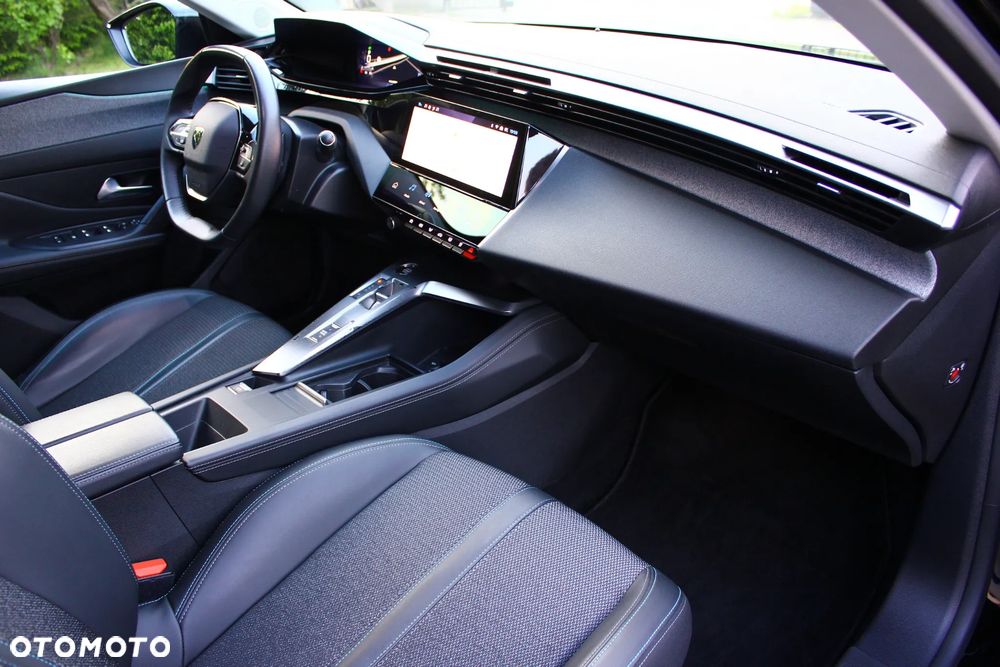 Peugeot 308 1.5 BlueHDi Allure S&S EAT8 - 39