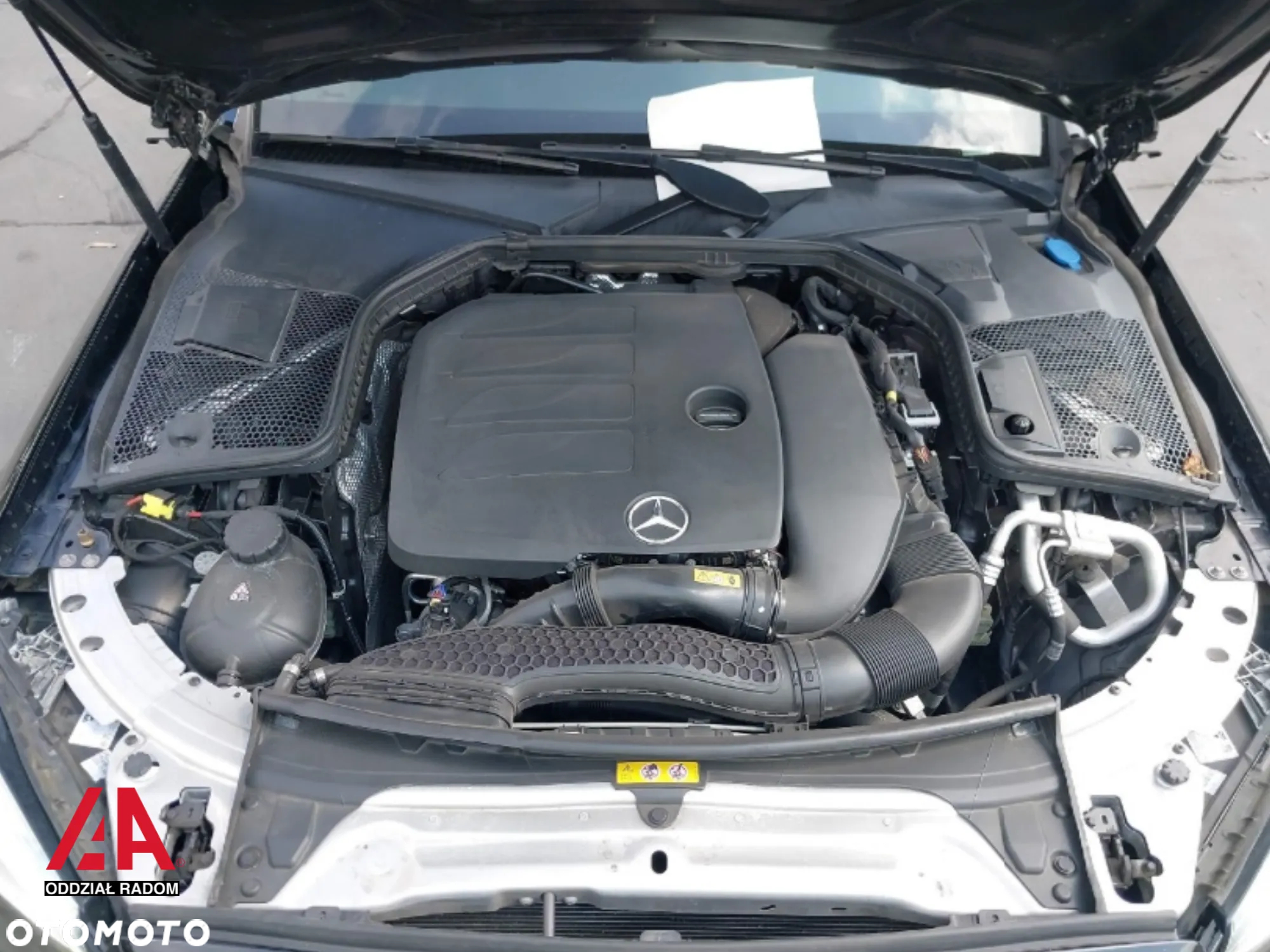 Mercedes-Benz Klasa C 300 9G-TRONIC - 9