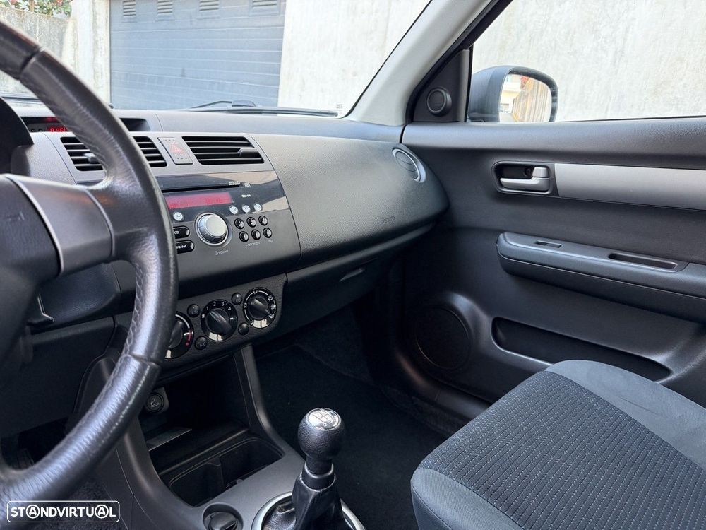 Suzuki Swift 1.3 DDiS GLX - 10
