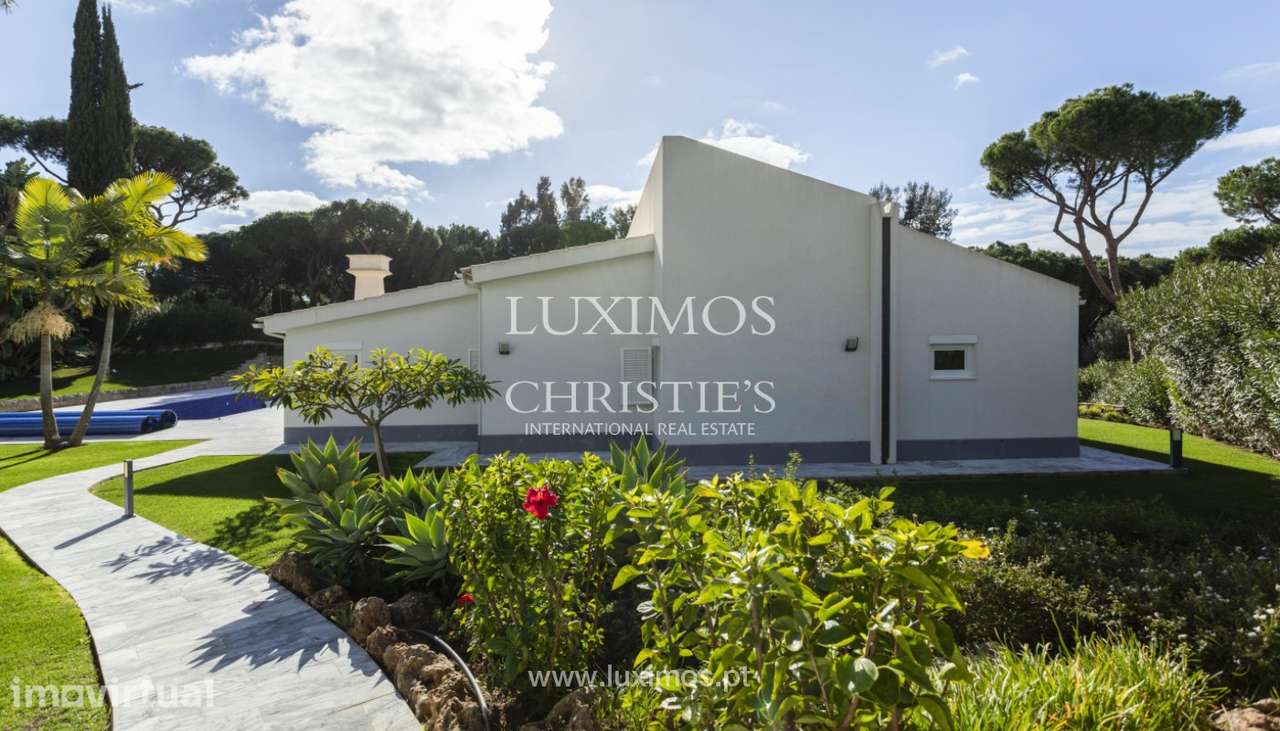 Moradia de luxo V5 com piscina, para venda em Vilamoura, Algarve - Grande imagem: 2/25
