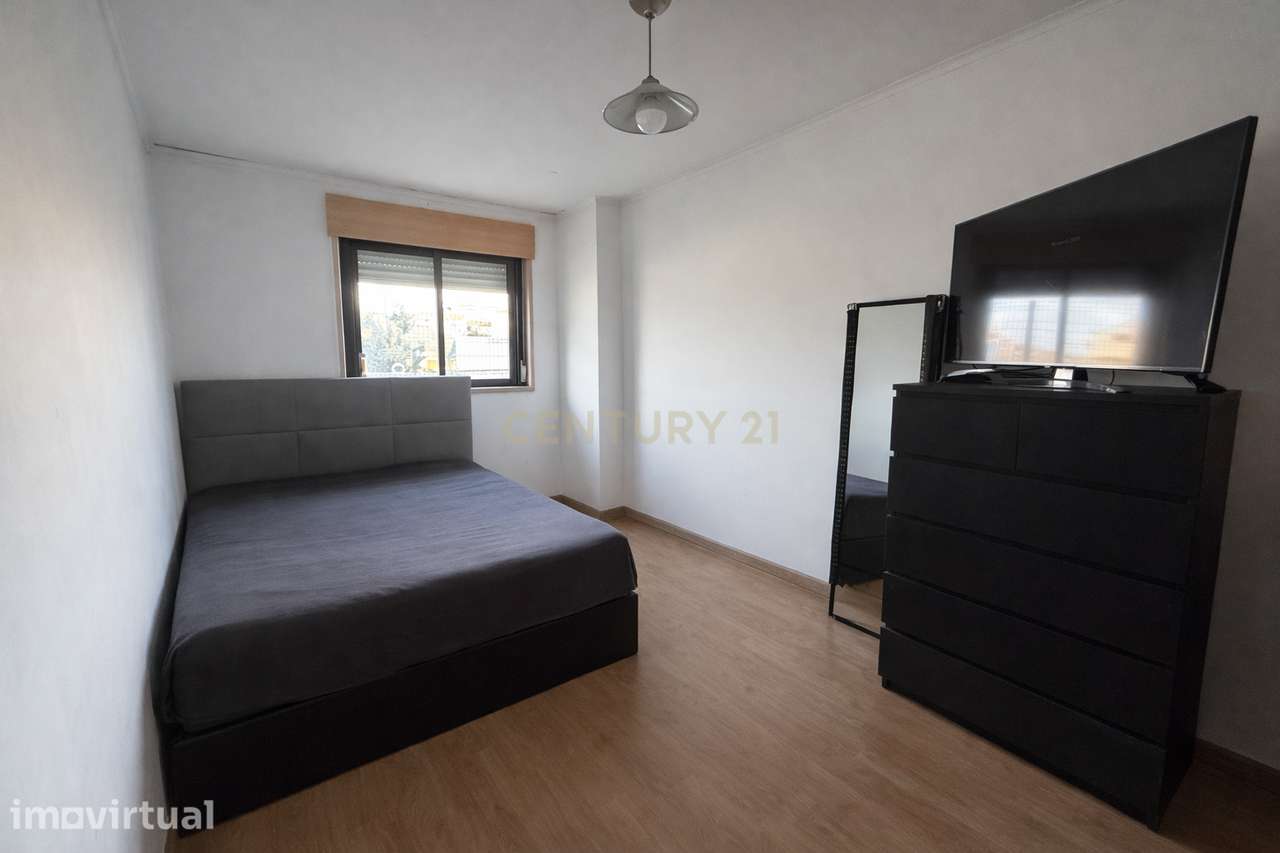 Apartamento T4 na Alta de Lisboa com lugar de estacionamento e arrecad - Grande imagem: 3/22
