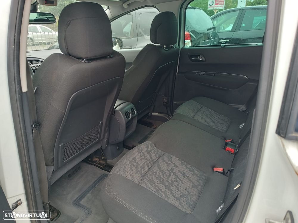 Peugeot 3008 1.6 HDi Sport - 13