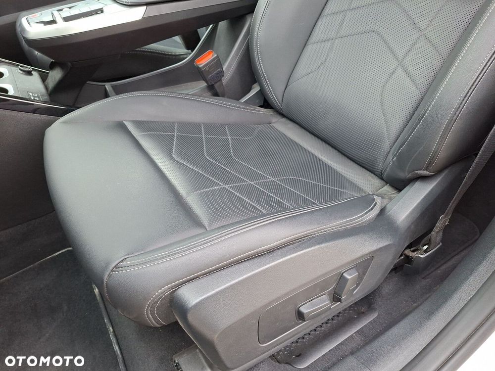 BMW X1 sDrive18i xLine sport - 14