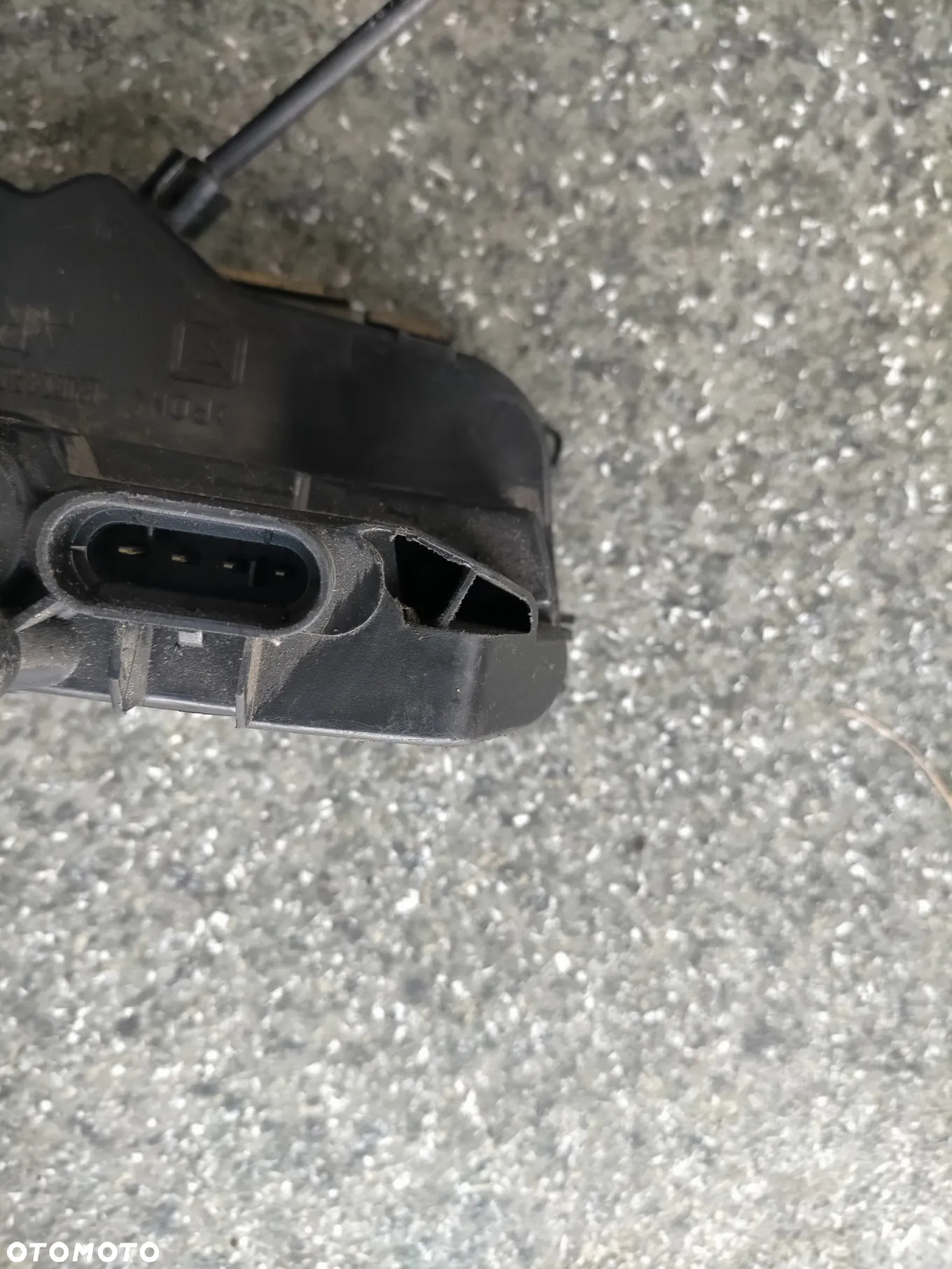 ZAMEK DRZWI PRAWY TYŁ 017964/Z98 RENAULT ESPACE IV 4 pin - 2