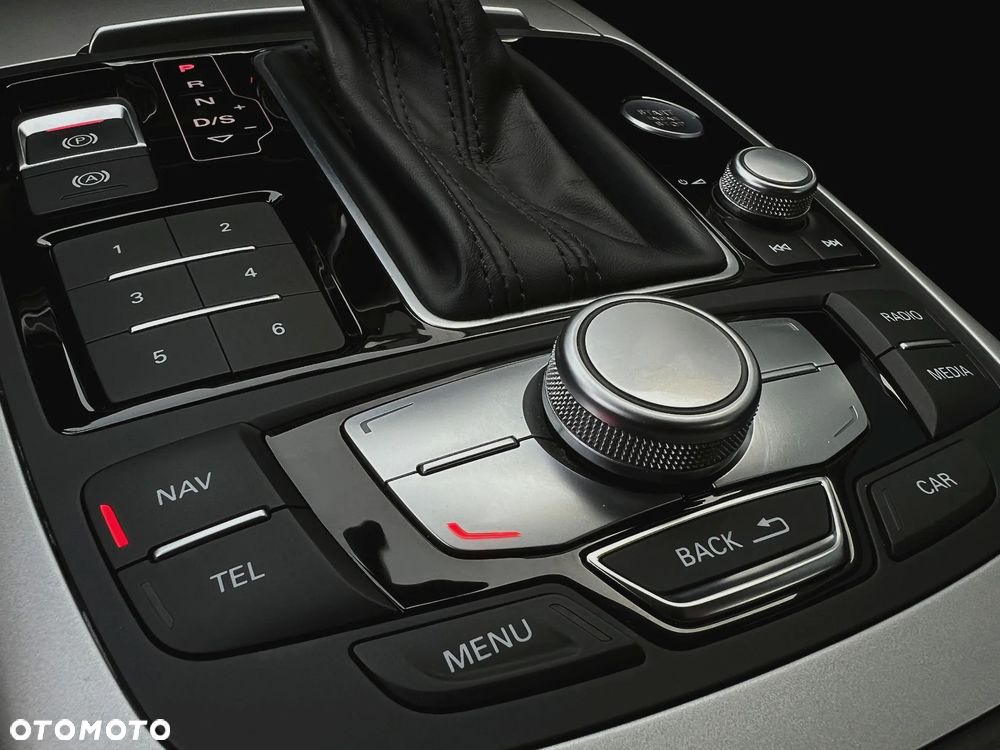 Audi A6 Avant 2.0 TDI Ultra S tronic - 34