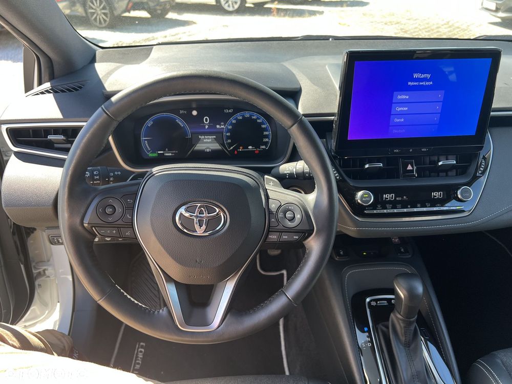Toyota Corolla 2.0 Hybrid Style - 16