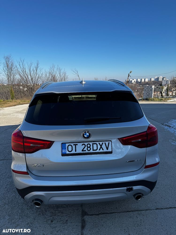 BMW X3 xDrive20i AT xLine - 10