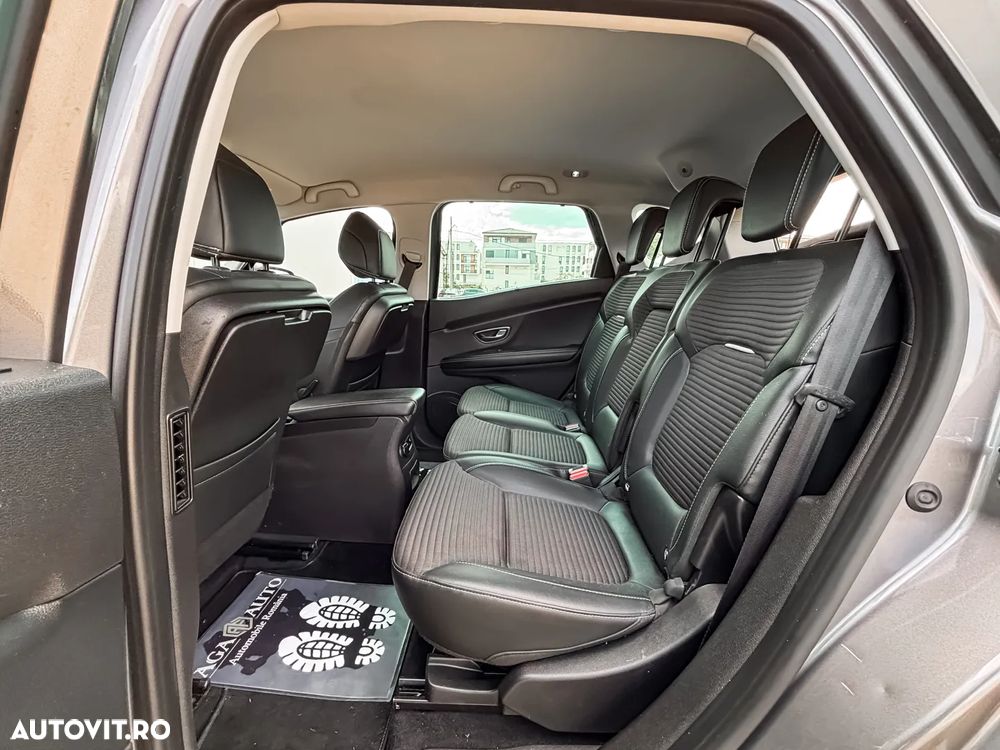 Renault Scenic - 9