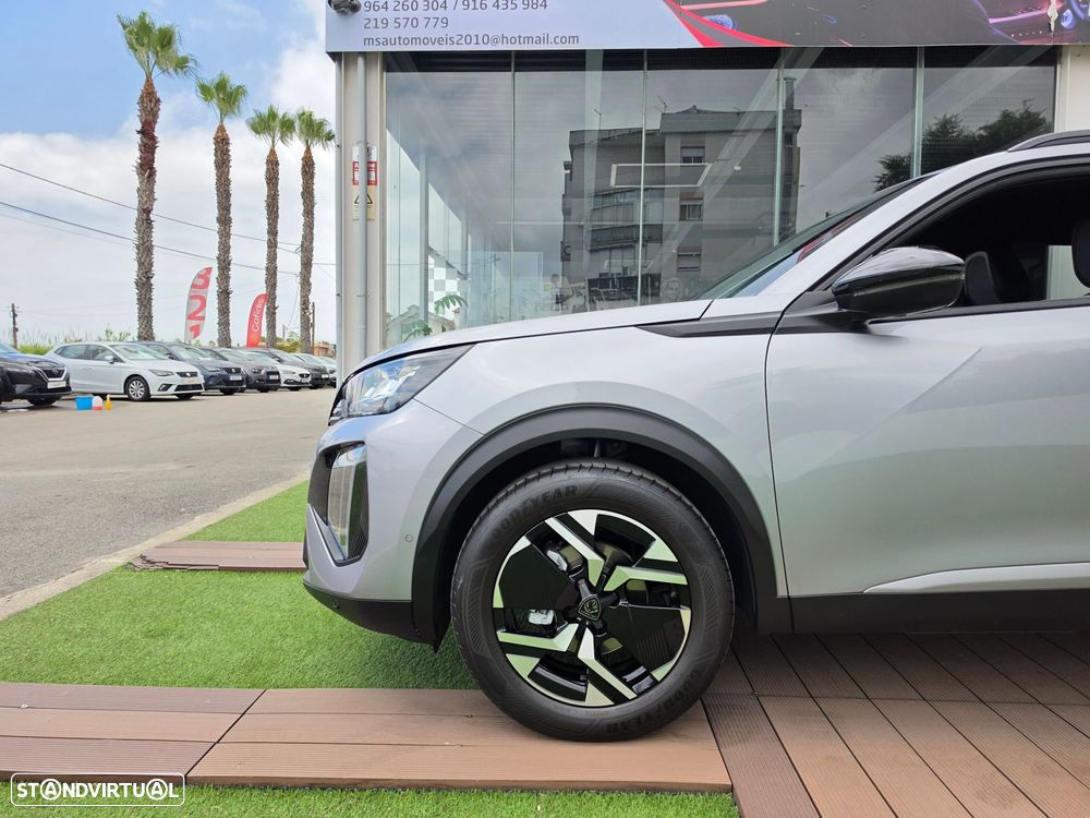 Peugeot 2008 1.2 PureTech Allure — fotografia 15