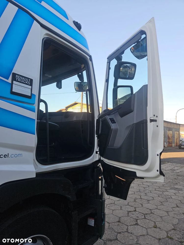 Renault T480 - 6
