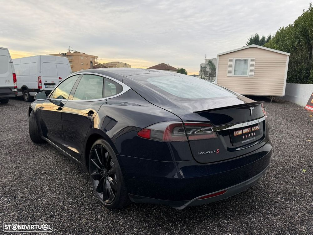 Tesla Model S 60 - 5