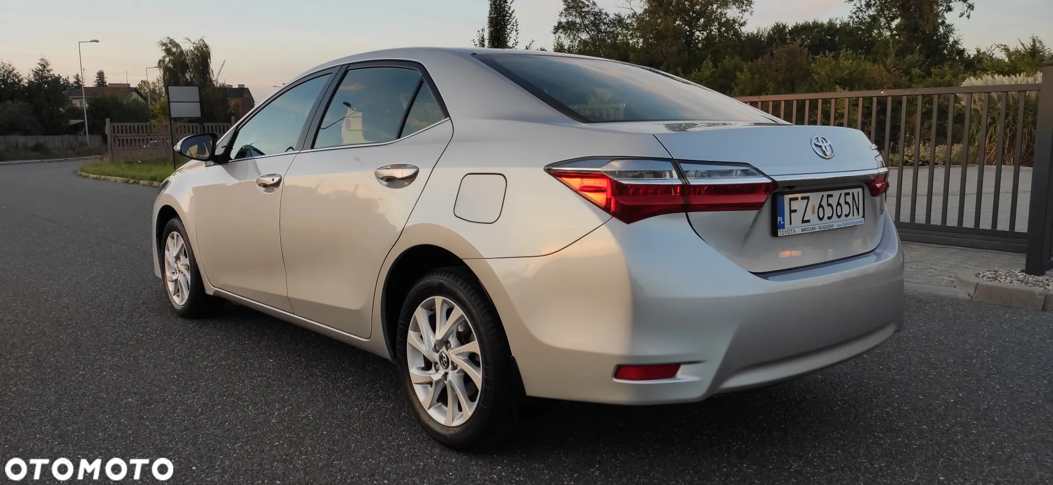 Toyota Corolla 1.6 Comfort - 3