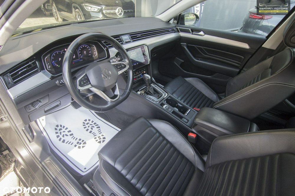 Volkswagen Passat - 18