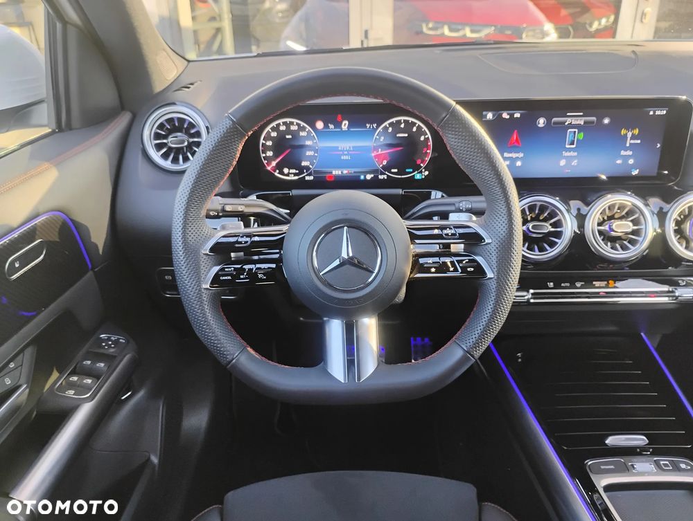 Mercedes-Benz GLA 200 AMG Line - 19