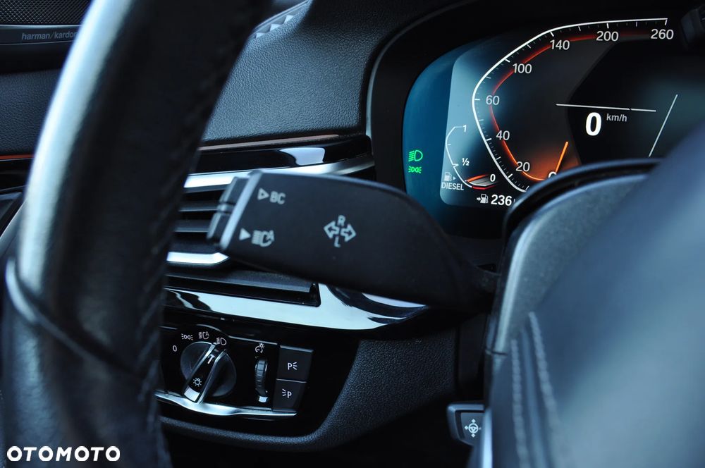 BMW Seria 5 520d xDrive Sport Line sport - 34