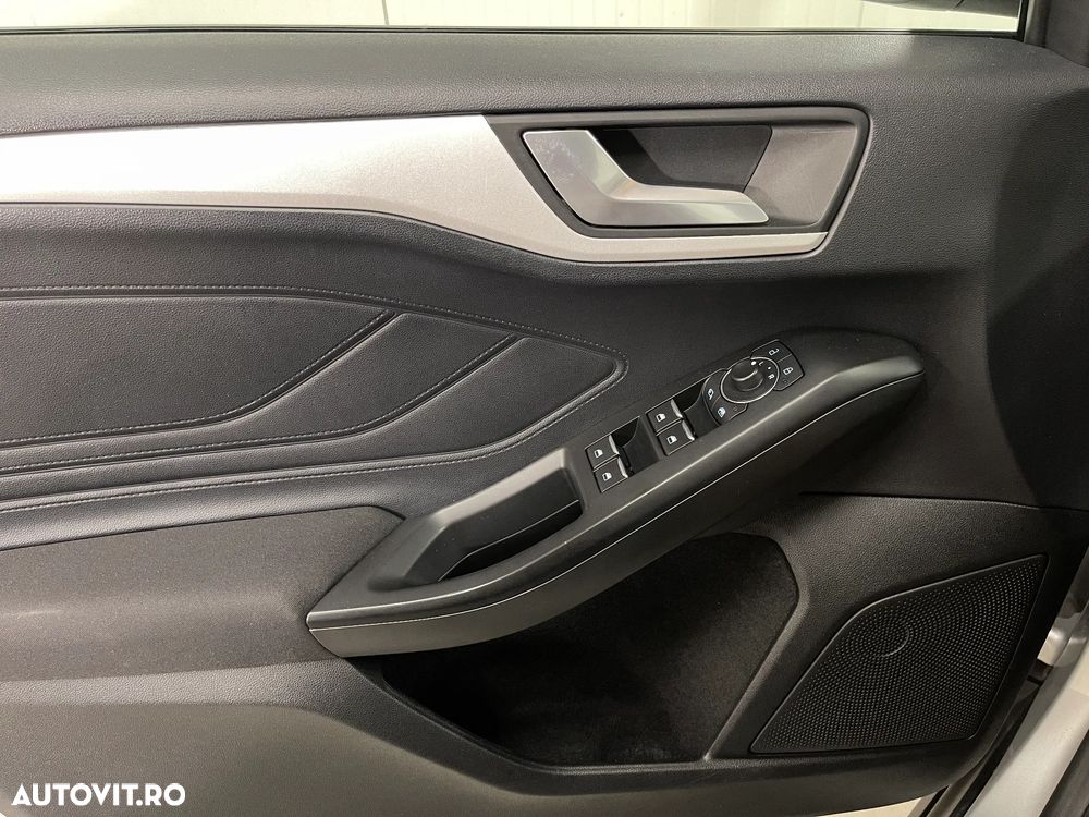 Ford Focus 1.0 EcoBoost Connected - 25
