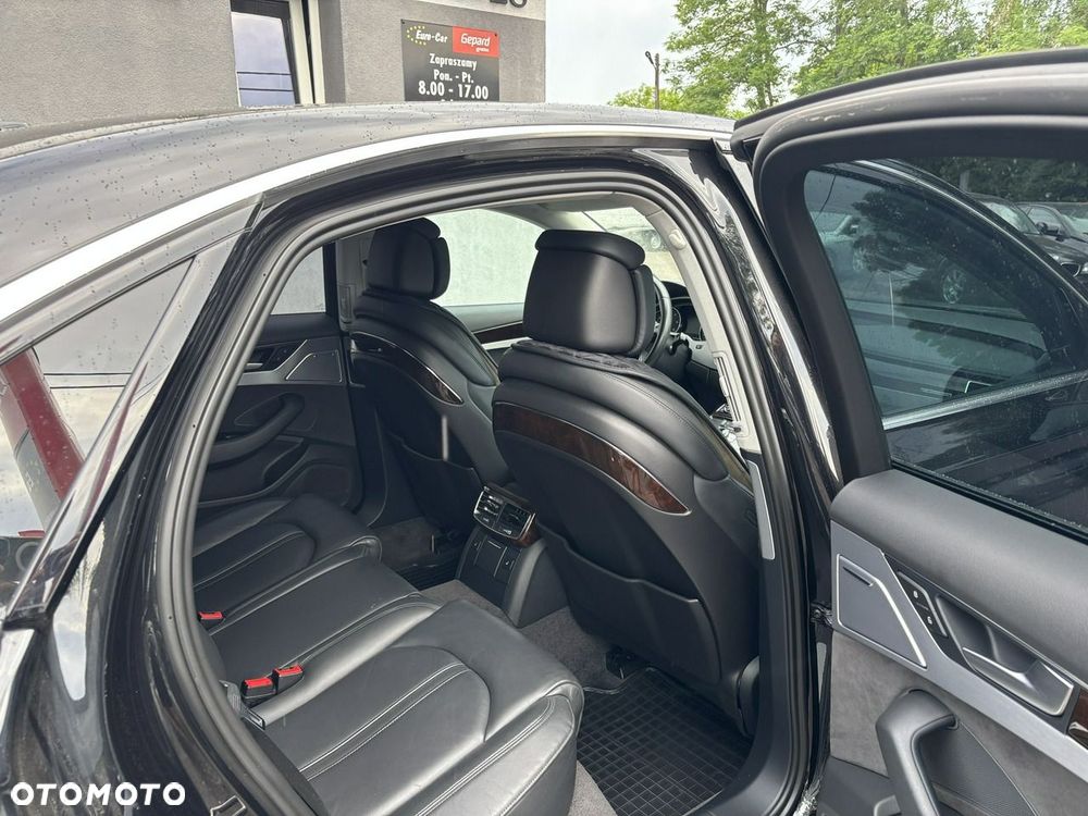 Audi A8 - 9