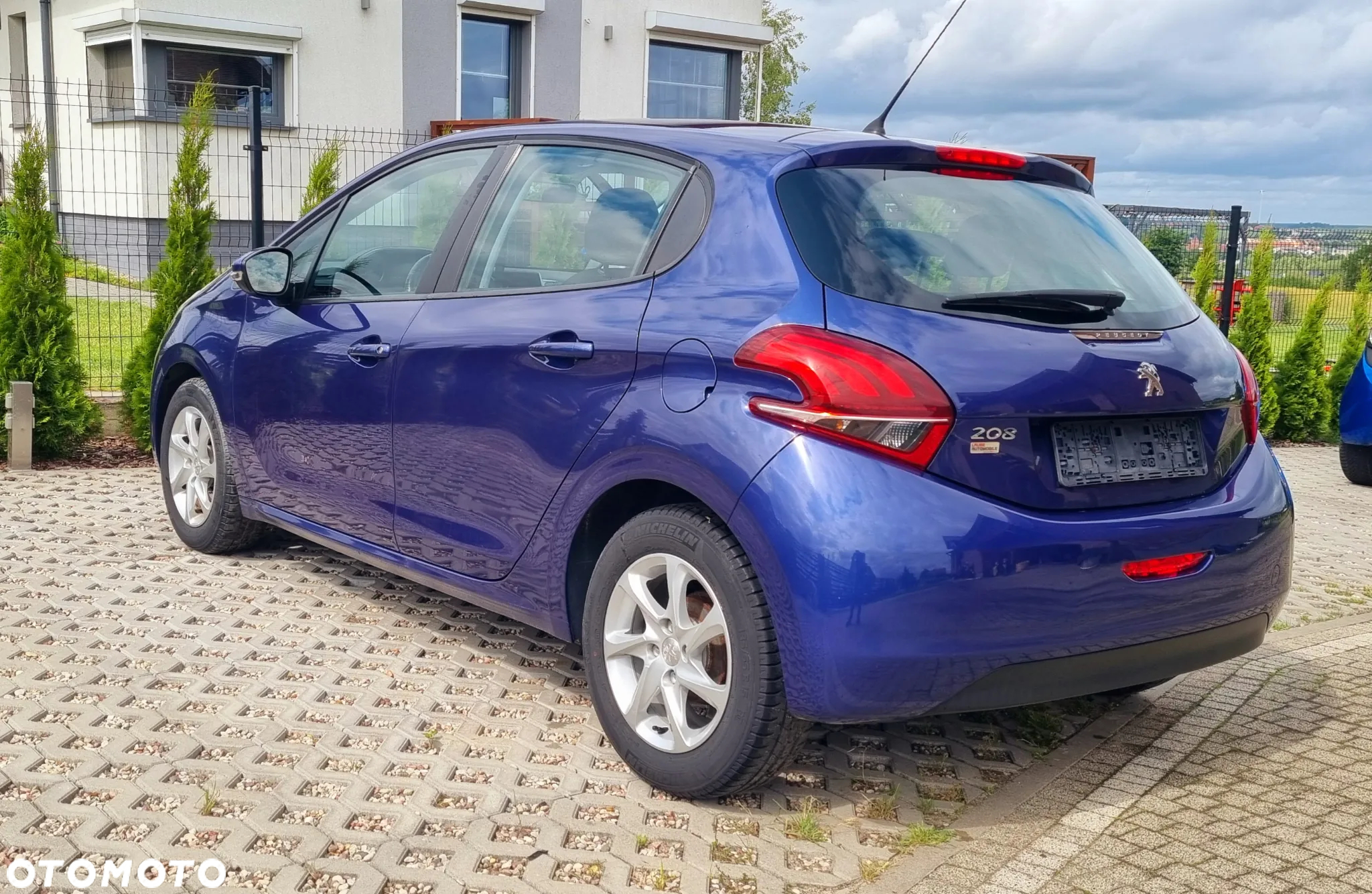 Peugeot 208 1.2 PureTech Active - 8