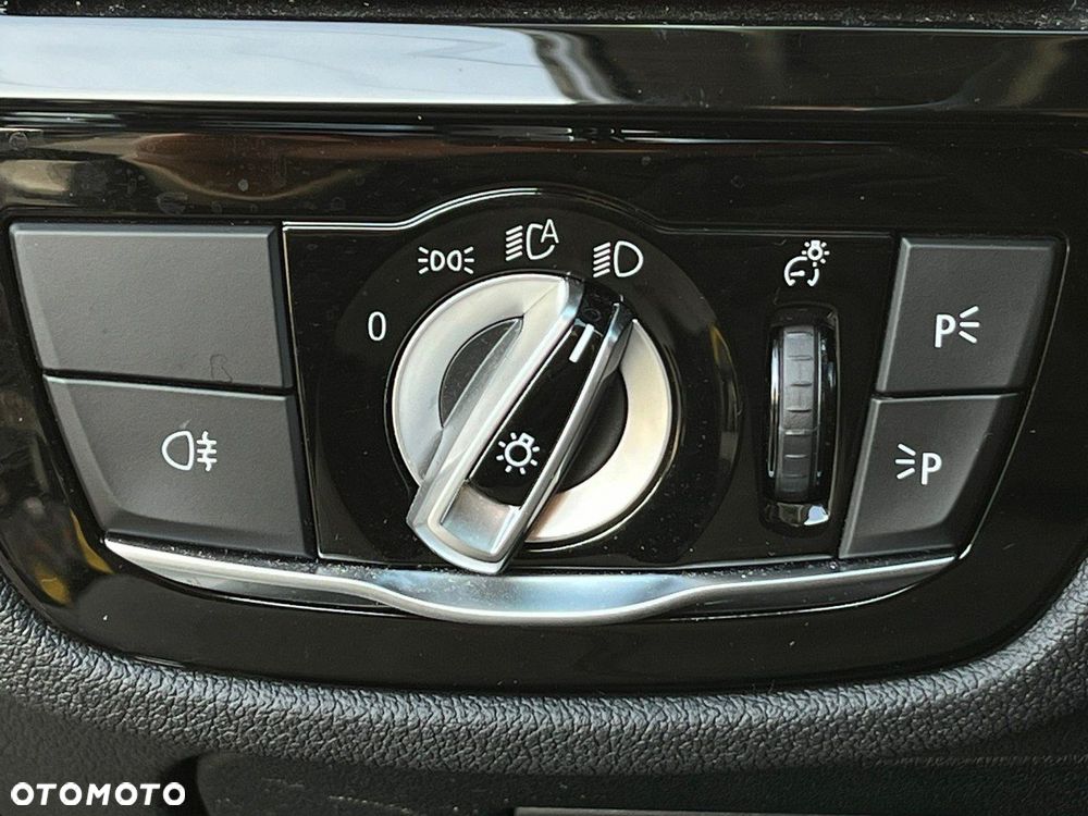 BMW Seria 5 530e Luxury Line - 23