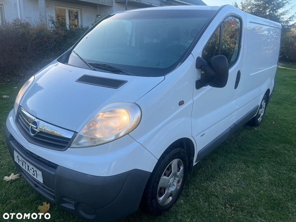 Opel Vivaro - 23