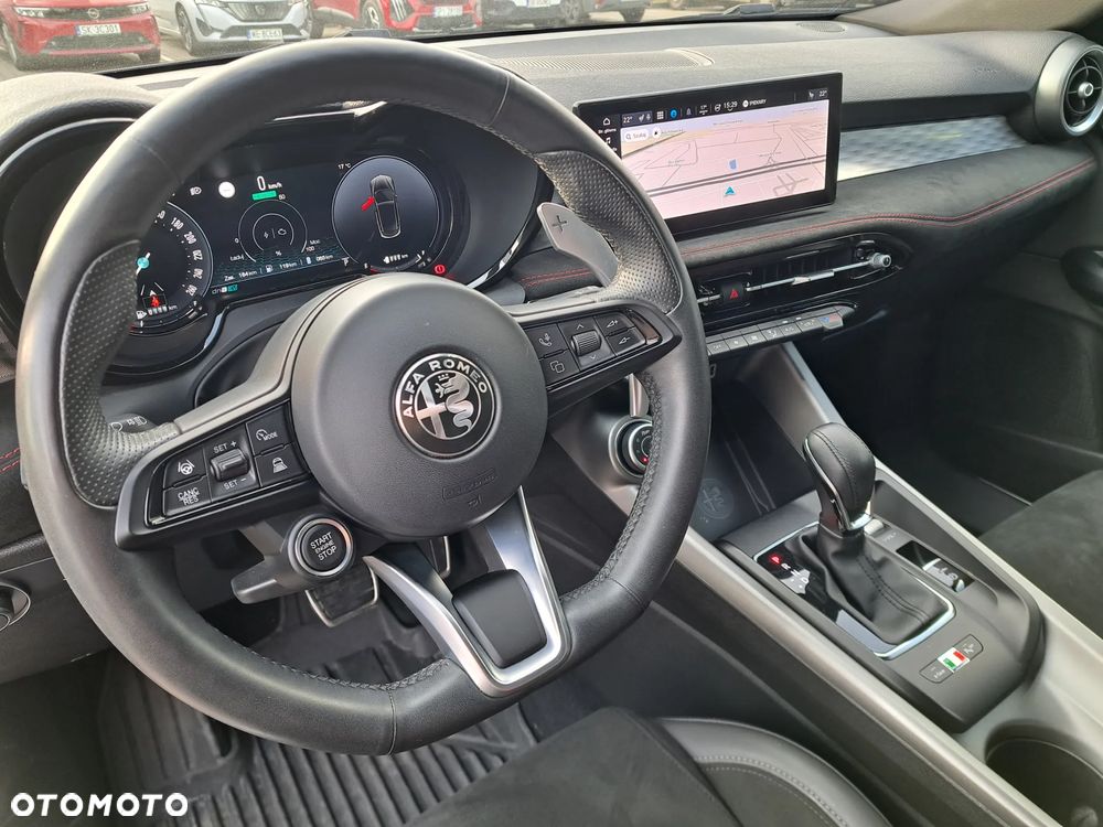 Alfa Romeo Tonale 1.3 PHEV Q4 Veloce - 6