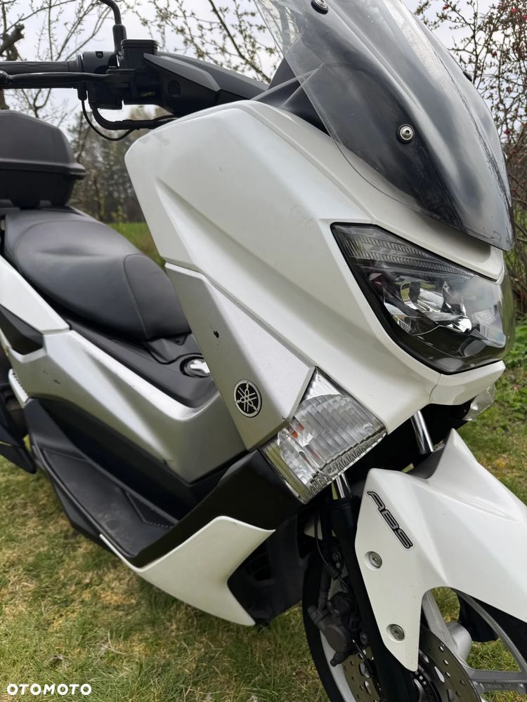 Yamaha NMAX - 29