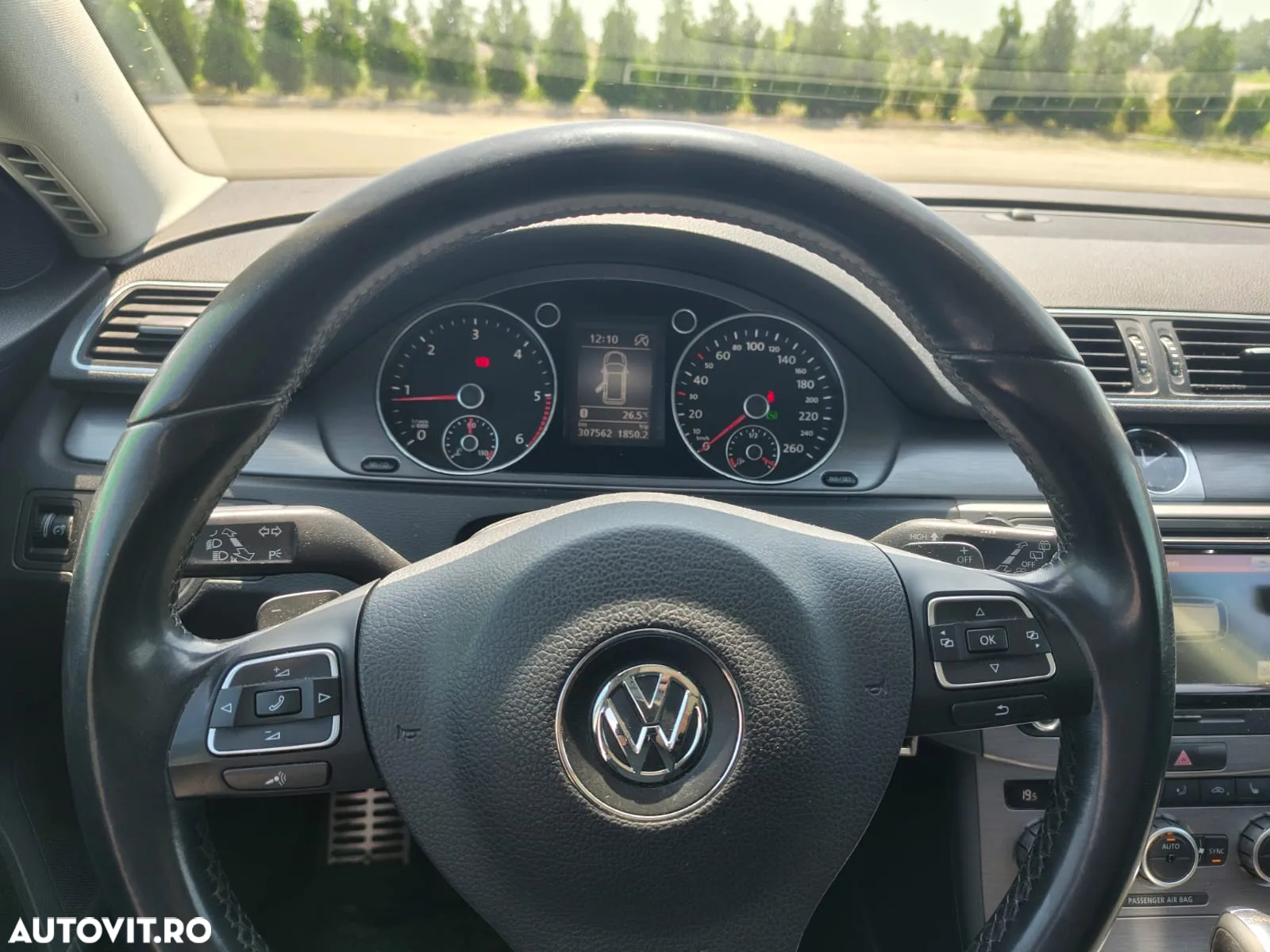 Volkswagen Passat Variant 2.0 Blue TDI DSG SCR Highline - 12