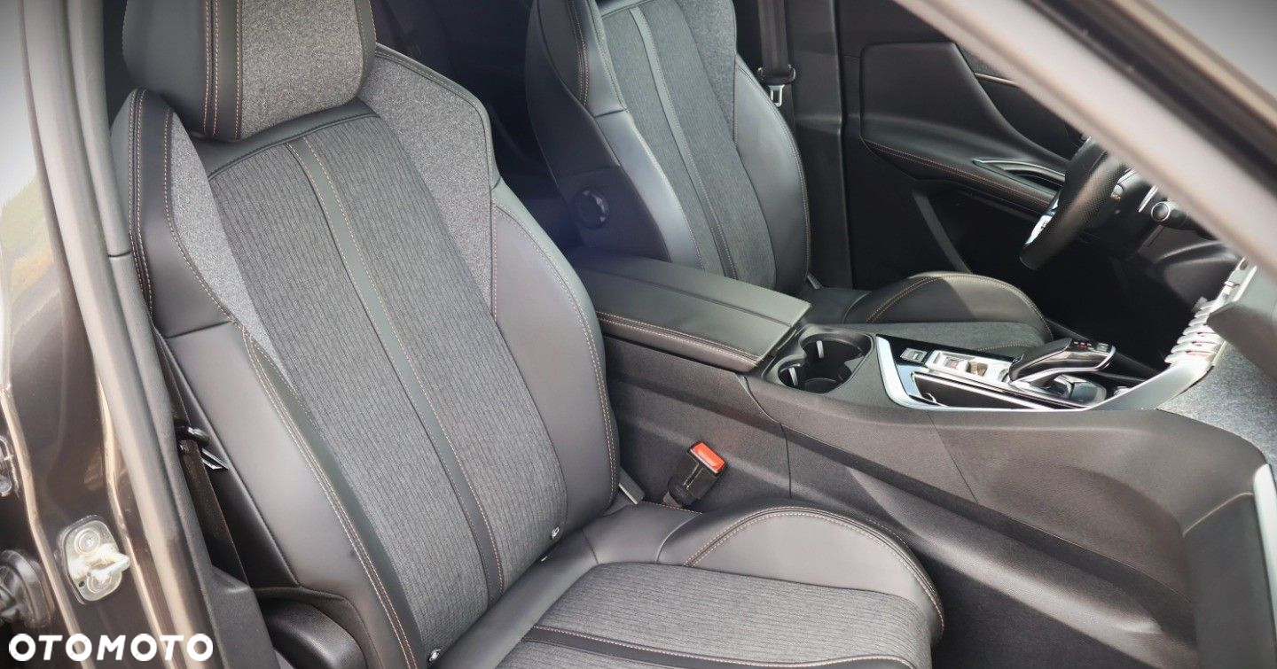 Peugeot 3008 - 16
