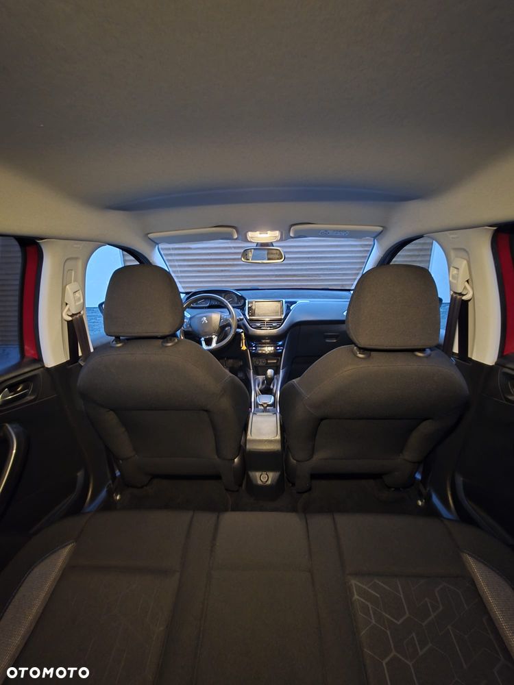 Peugeot 2008 PureTech 82 Style - 12