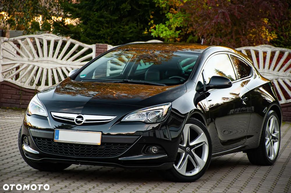 Opel Astra GTC 1.6 Turbo Innovation - 13