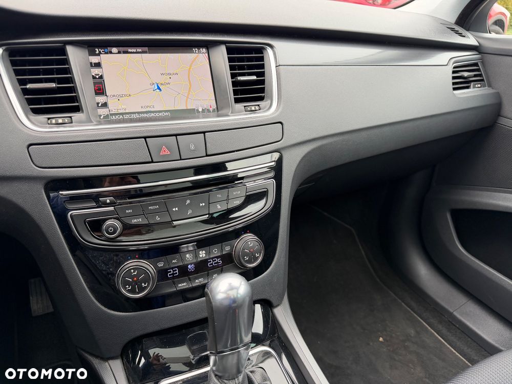 Peugeot 508 BlueHDi 180 EAT6 Stop&Start Allure - 19